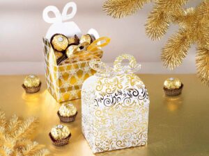 Scatole regalo di Natale in carta - immagine 2